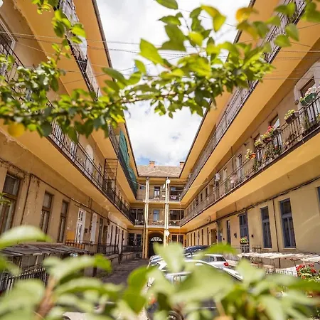 Apartment Theater -pta Avram Iancu Cluj-Napoca